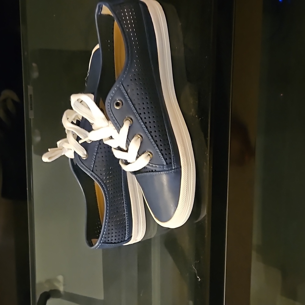 Blue Leather sneakers,